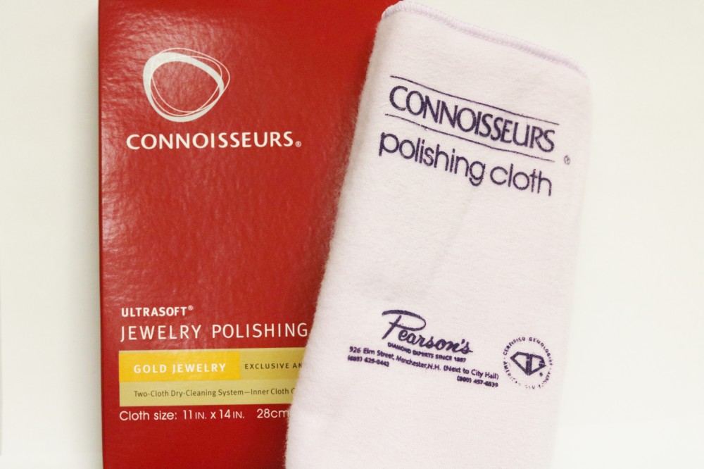CONNOISSEURS Premium Edition Ultrasoft 14x14 Extra Large Gold or Silver  Jewelry Polishing Cloth, Clean and Polish Jewelry While Removing Tarnish  for a