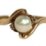 Pearl and Diamond Ring
